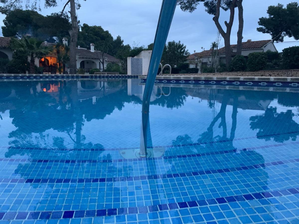 Marquérite Moraira, 5 Minutes From