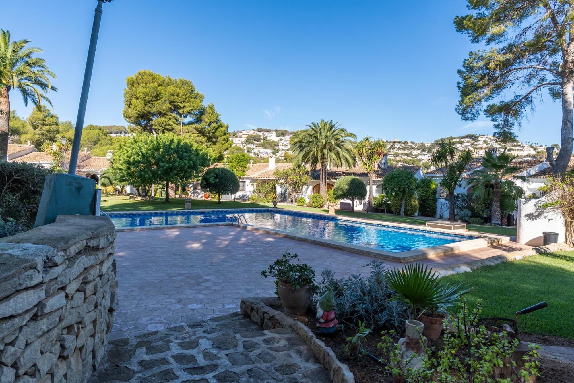 Marquérite Moraira, 5 Minutes From Teulada